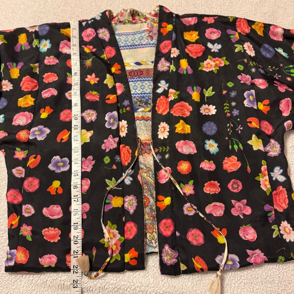 JOHNNY WAS Stano Makenna Reversible Silk Kimono Cardigan Black Floral Patchwork - Picture 8 of 15